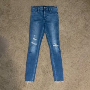 Abercrombie & Fitch Ripped Jeggings
